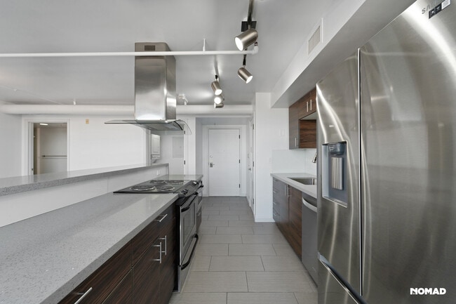 Kitchen - 535 W Thomas Rd