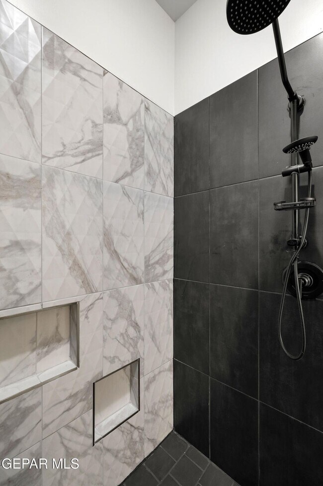 Foto del edificio - 13264 Coldham St