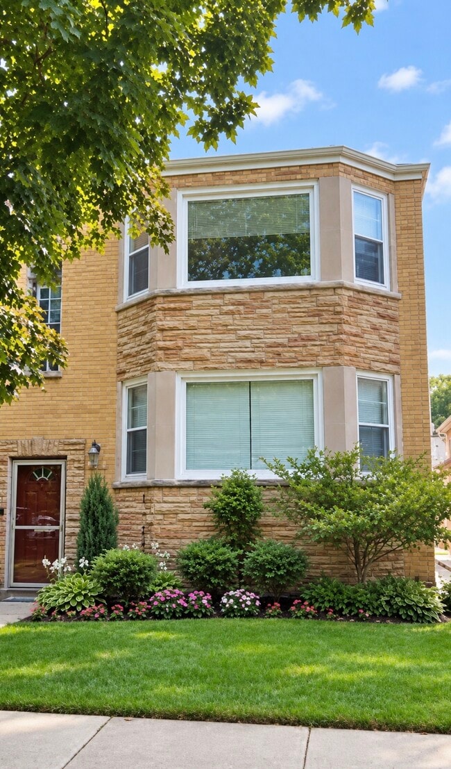 Building Photo - 6116 N Meade Ave