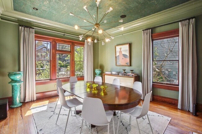 Foto del edificio - 788 Lake Ave NE