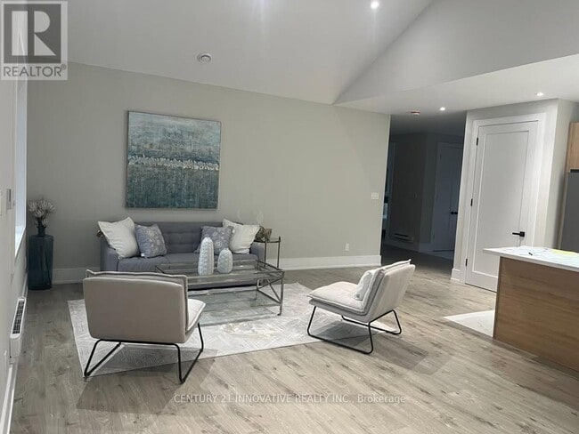 Photo du bâtiment - 2 Golf Ln