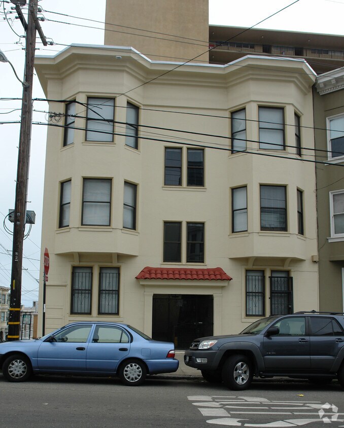 Building Photo - 888 Greenwich St