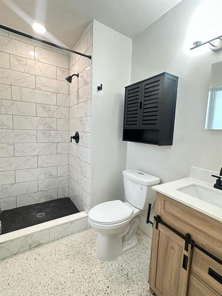 Building Photo - 1712 Fletcher St