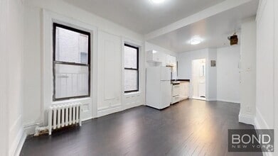 Building Photo - 1427 York Ave
