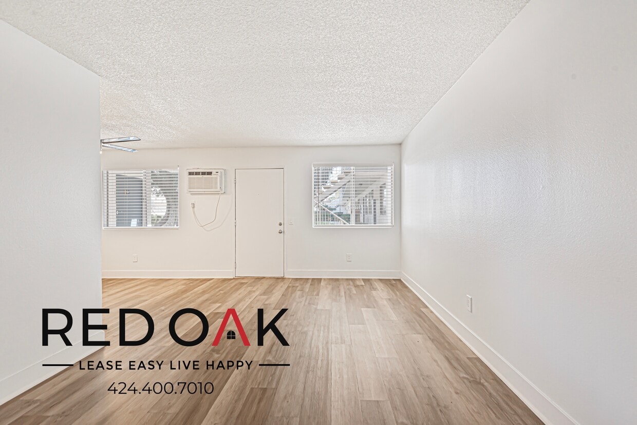 Foto principal - 13325 Heacock St