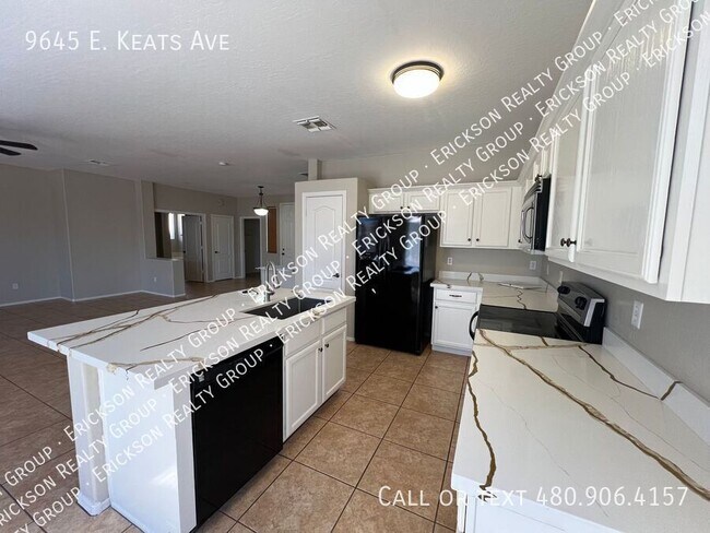 Building Photo - 9645 E Keats Ave
