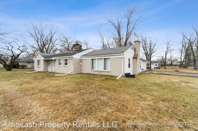 Building Photo - 3 br, 1.5 bath House - 24620 Lathrup Blvd