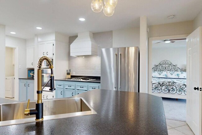 Foto del edificio - 1803 Fernhaven Cir