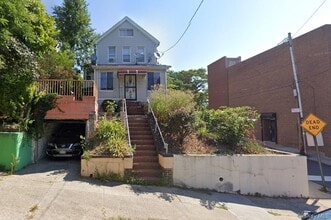 Building Photo - 87-35 165th St