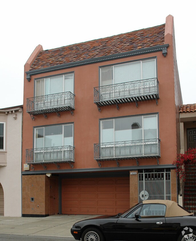 Foto principal - 1638-1640 N Point St