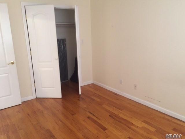 Foto del edificio - 10827 63rd Ave