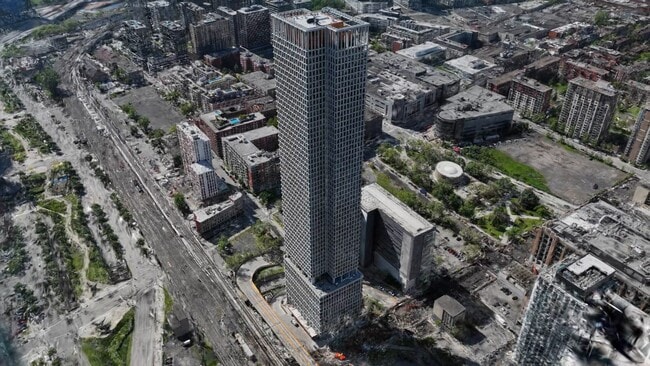 900 Rue Saint-Jacques — photo 2