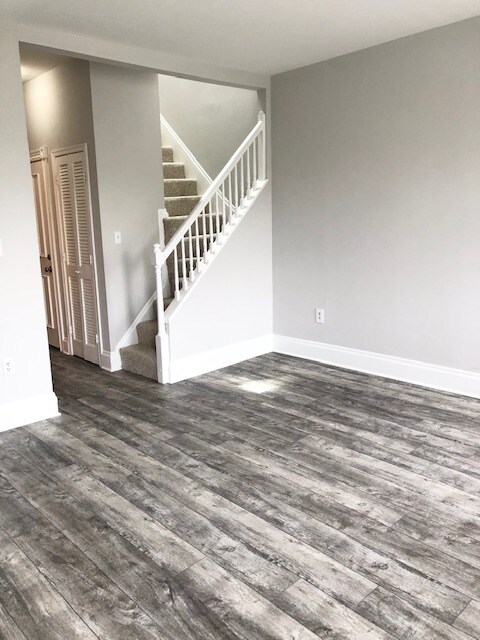 Living room - 203 E Mount Royal Ave