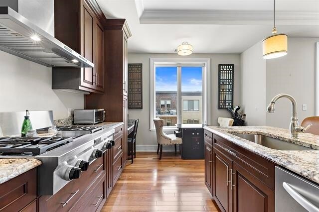 Foto del edificio - 250 Henley Pl