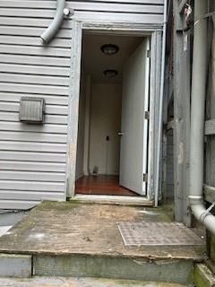 Building Photo - 617 W Gandy St