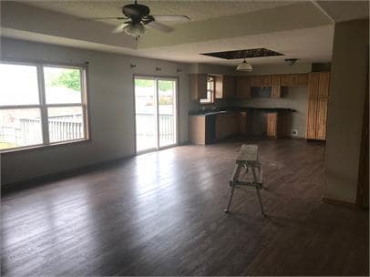 Foto del edificio - 4657 Ridgeview Ave
