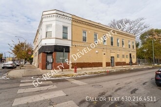 Building Photo - 3328 W Chicago Ave