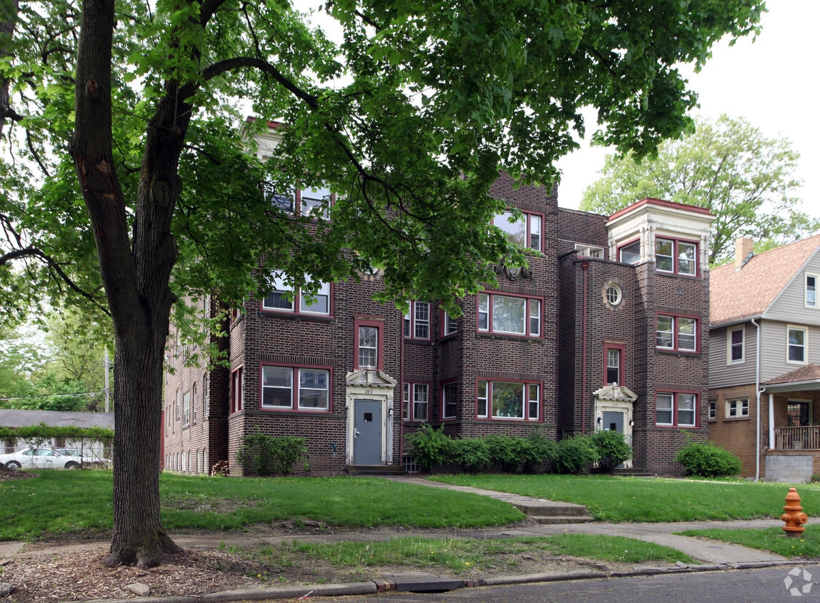 273 N Heights Ave, Youngstown, OH 44504 Apartments in Youngstown, OH