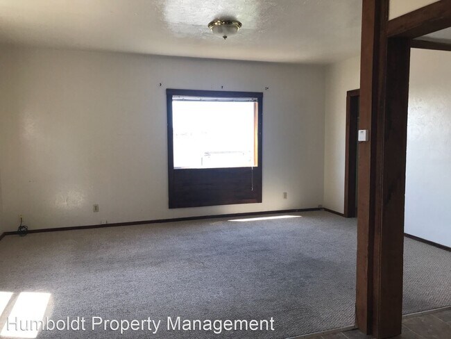 Building Photo - 2700 Dolbeer St