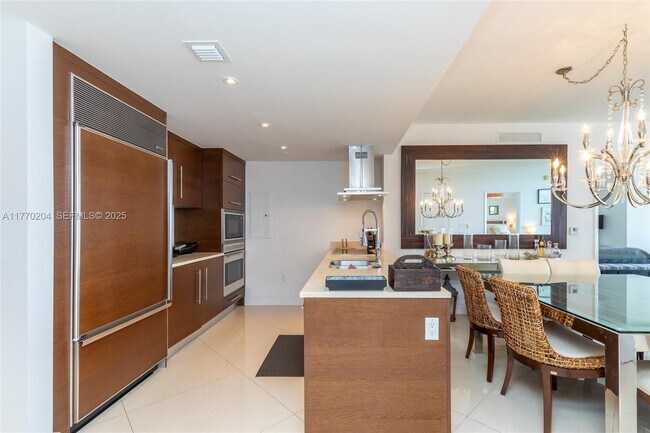 Foto del edificio - 495 Brickell Ave