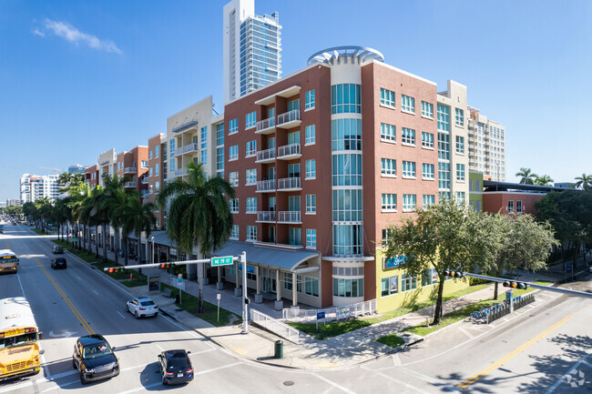 Building Photo - Cite on the Bay