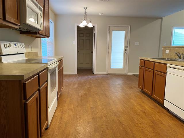 Foto del edificio - 8814 Tucker St