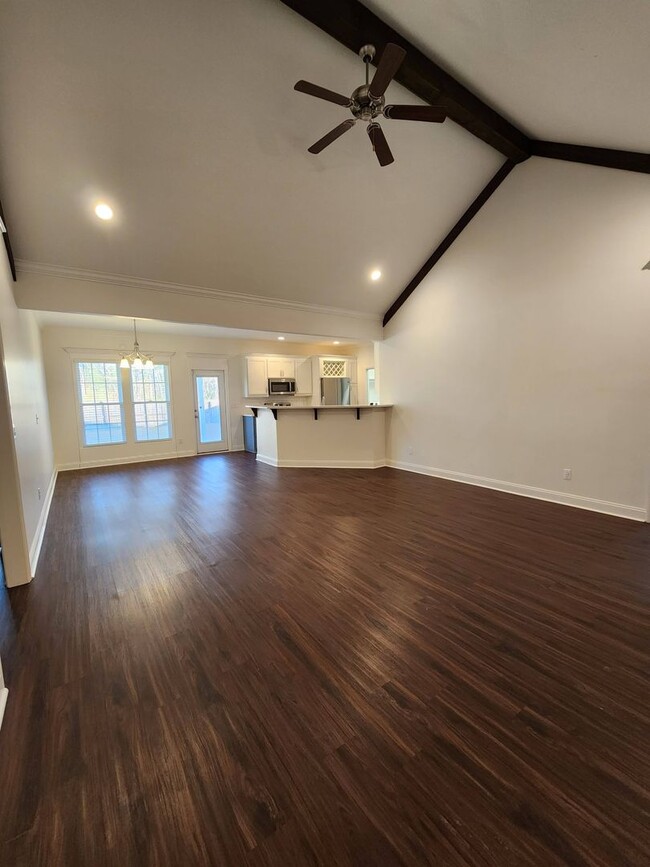 Building Photo - Spacious & Stylish 4-Bedroom Home with Lux...