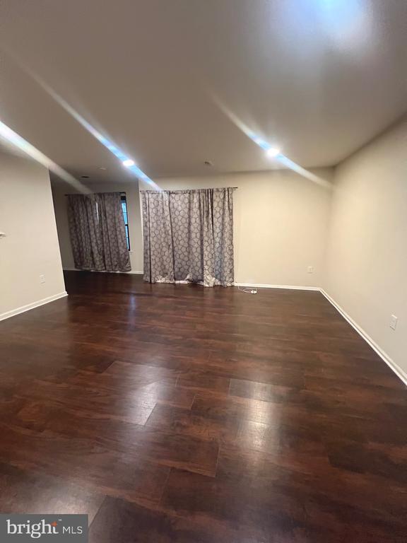 Foto del edificio - 50 Bridgewater Dr