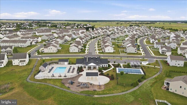 Building Photo - 712 Wallasey Dr