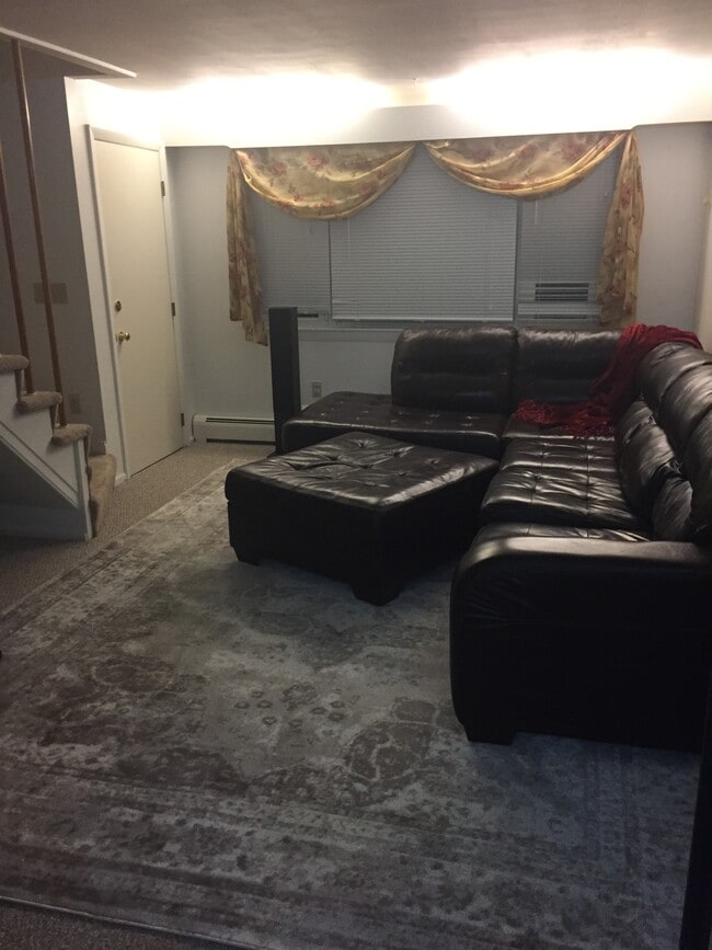 Living room with vinyl flooring throughout - 38 Janet Cir