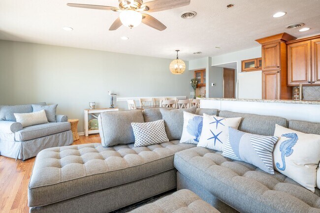 Foto del edificio - PERFECT FURNISHED RENTAL FOR A WINTER AT T...