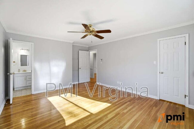 Foto del edificio - 436 Longleaf Rd