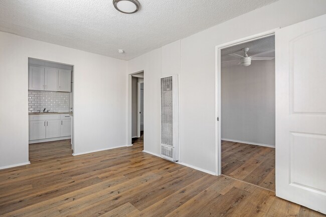 Foto del edificio - 5163 S Western Ave