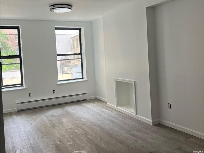 Building Photo - 389 2nd Ave