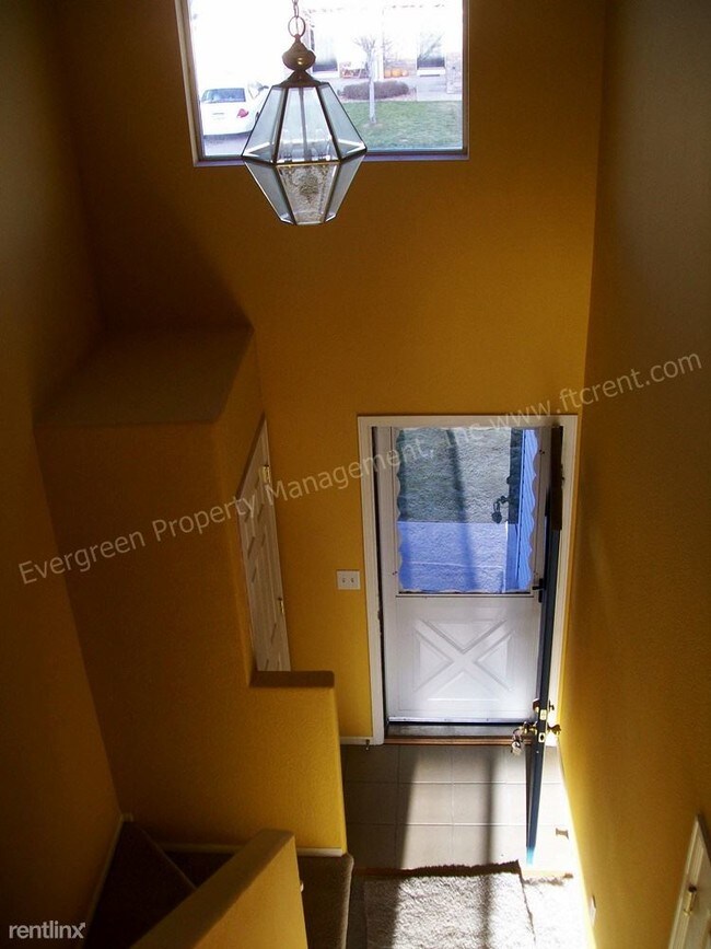 Foto del edificio - 4017 Three Bridges Ct