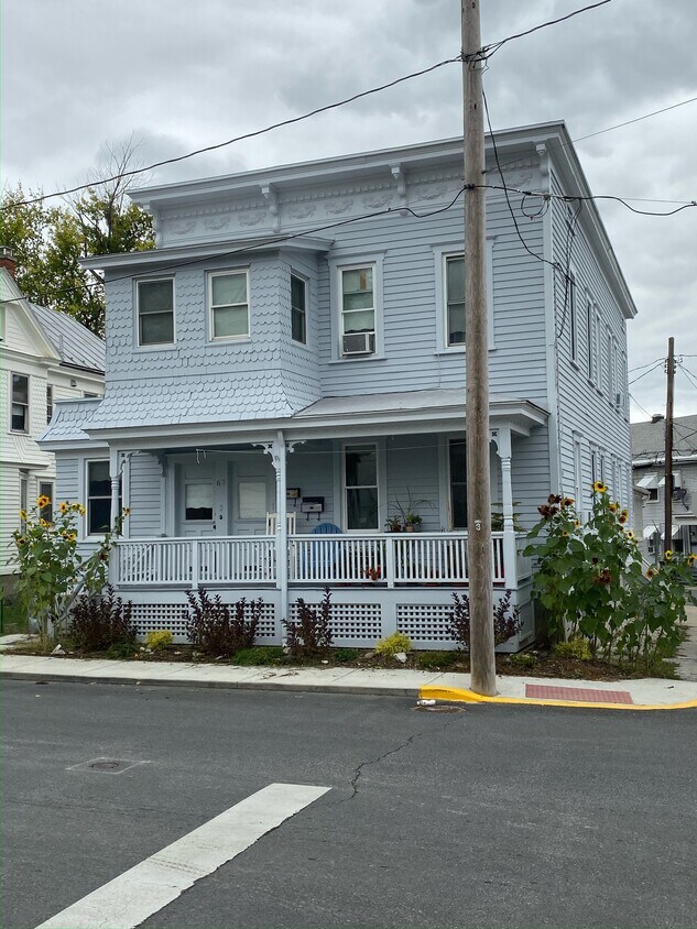 Primary Photo - 67 Short St