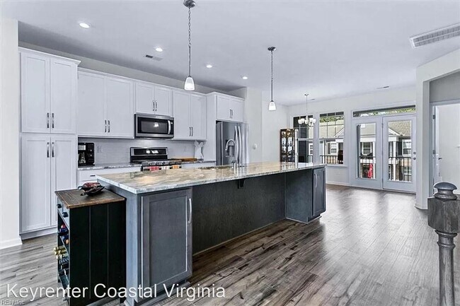 Foto del edificio - 3 br, 3.5 bath House - 3903 Prospect St