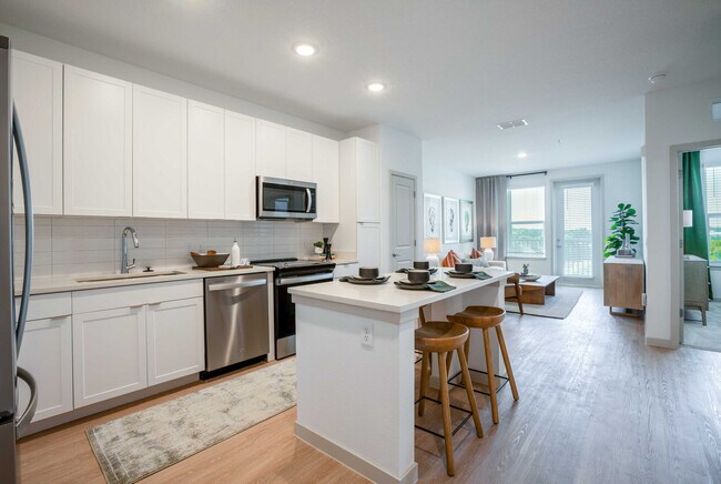 Building Photo - J Ardin at Apopka