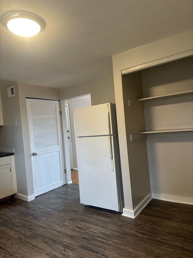 Building Photo - 780 Moon Rd