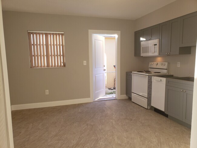 Building Photo - 260 NW 49th Ave