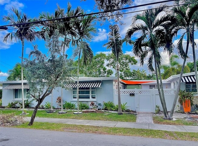 Foto del edificio - 1614 NE 7th St