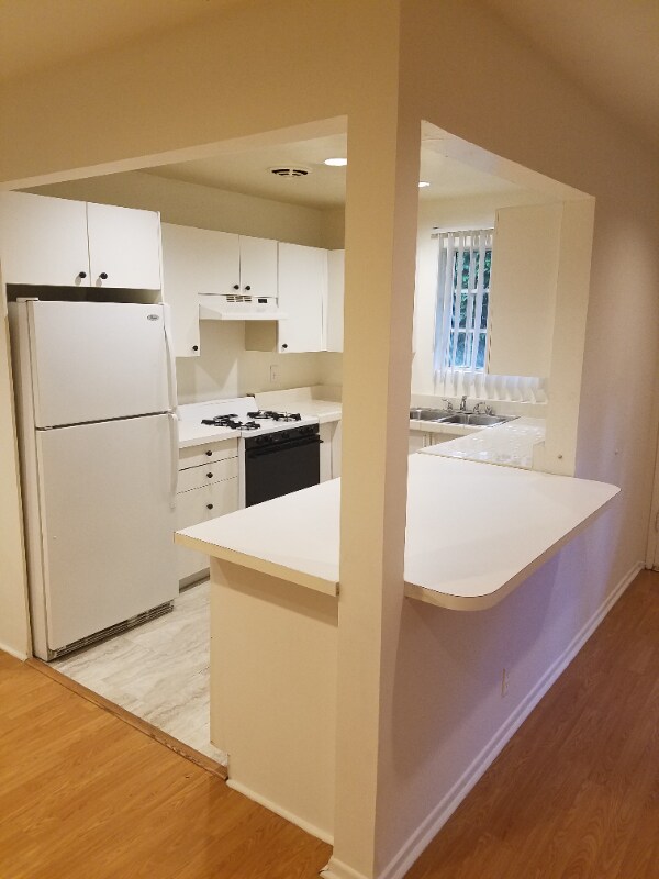 Foto del edificio - 8863 Alcott St