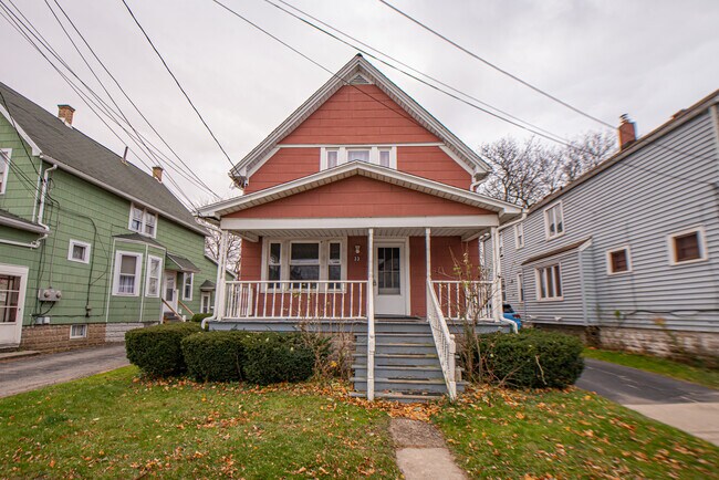 Building Photo - 33 Bellwood Ave