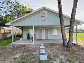 Building Photo - 331 E Street Unit