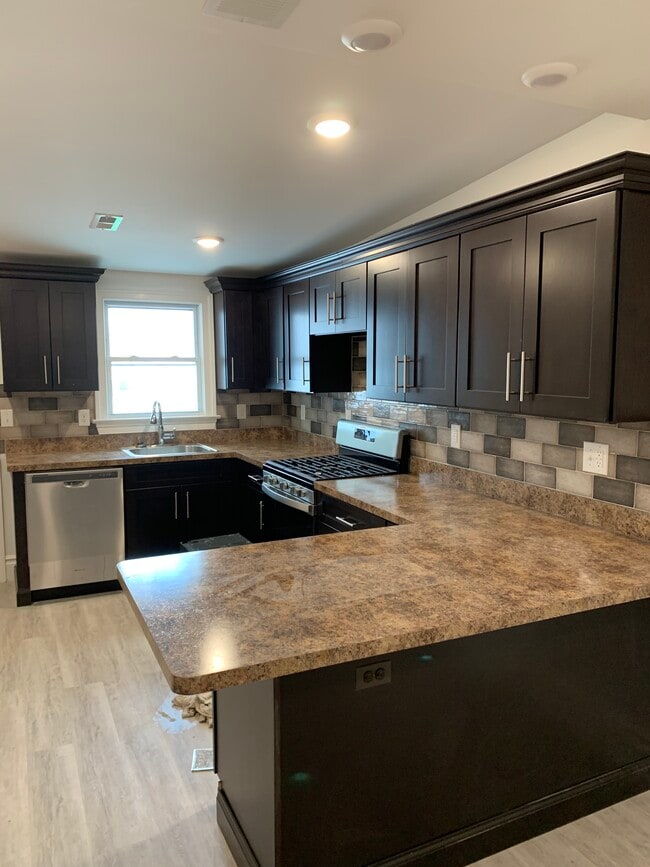 New kitchen - 152 Ferry St