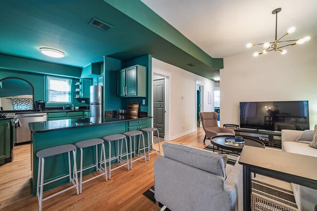 Foto del edificio - 1016 W Dakin St