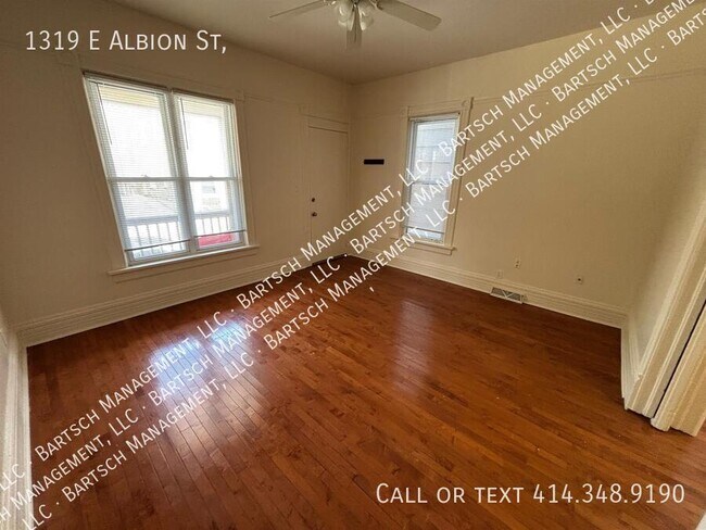 Foto del edificio - 1319 E Albion St