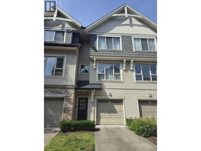 Building Photo - 3065 Dayanee Springs Blvd