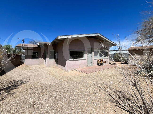 Building Photo - 1034 N 7th Ave