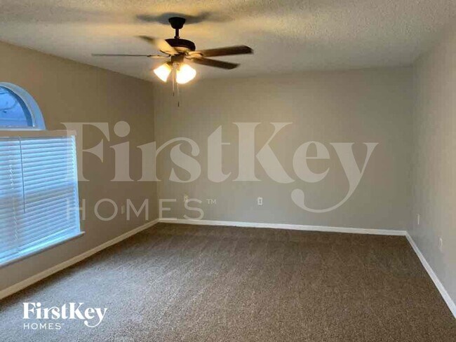 Foto del edificio - 618 Doe Cove Pl